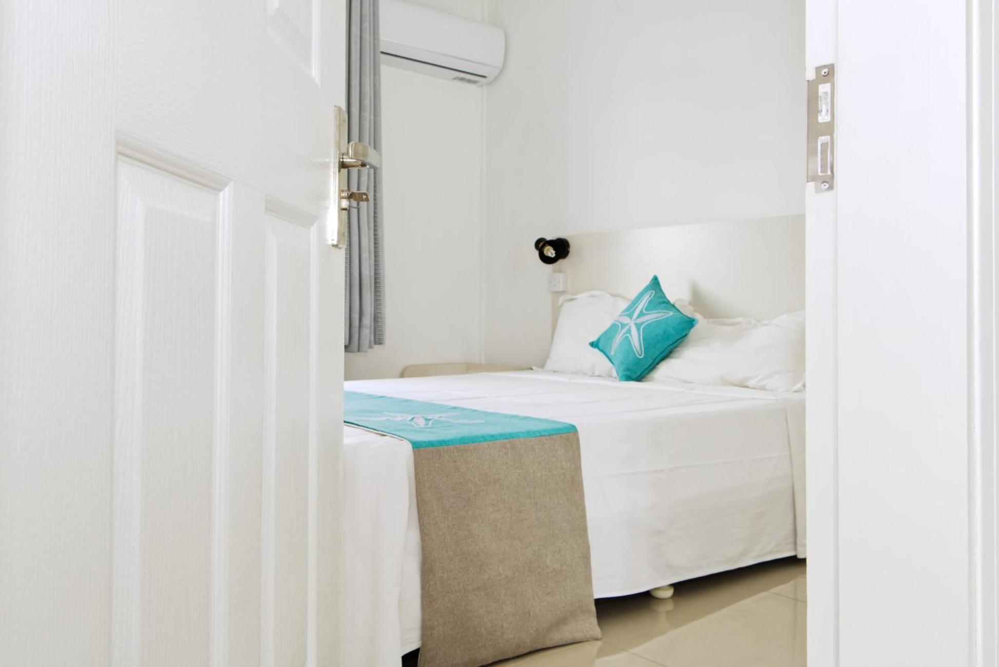 Blue Pebbles Villa Flic en Flac Luaran gambar
